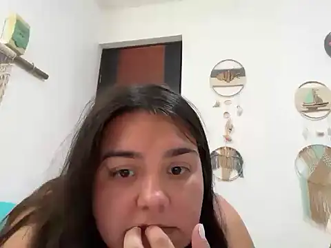 pili placer online show from 02.24.26