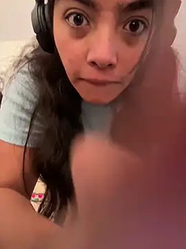 SweetieChannel online show from 03.20.25