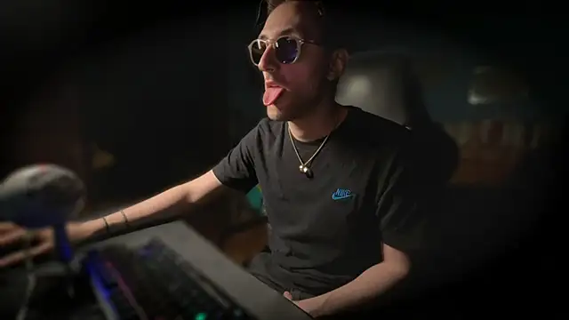 Stefisexy91 online show from 10.16.25