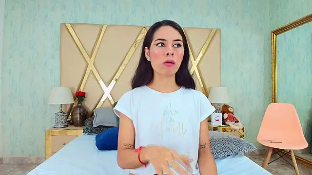 NicoleEsposito online show from 02.13.25