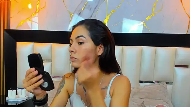 NicoleEsposito online show from 01.11.26