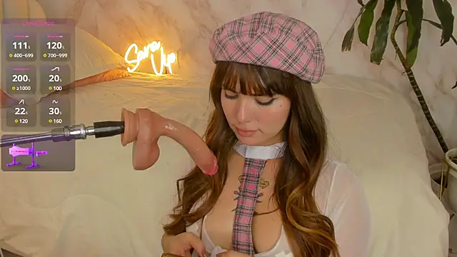 Saravipper1 online show from 12.08.24