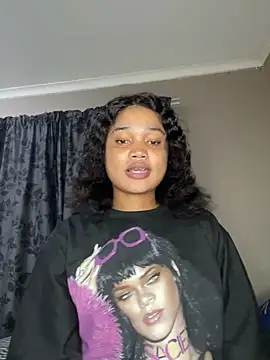 Snapshot of cardibabe chatting on 02.24.26 cardibabe online show from 02.24.26