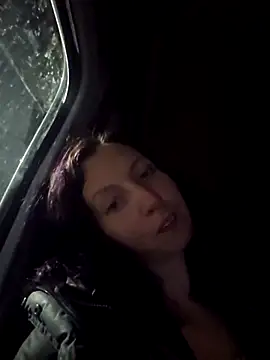 erinSmiles online show from 11.11.25