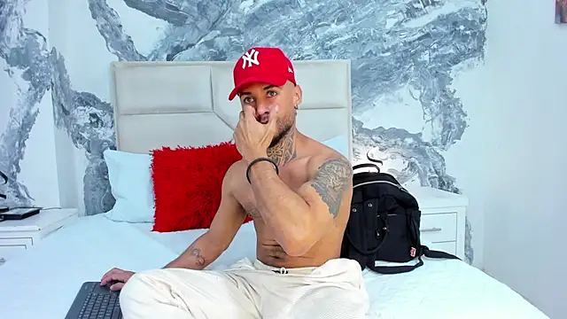 Snapshot of BruceNixon chatting on 01.31.25 BruceNixon online show from 01.31.25