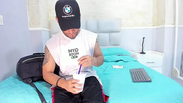 Snapshot of BruceNixon chatting on 02.07.25 BruceNixon online show from 02.07.25