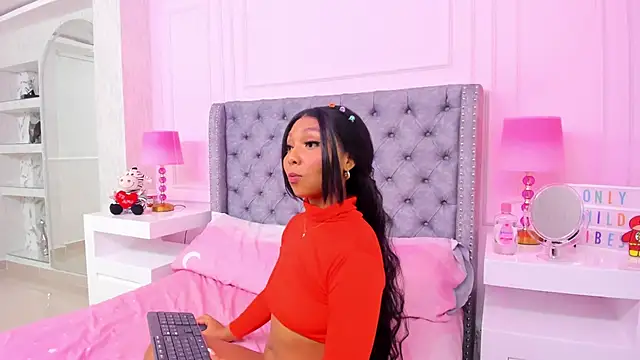 HaileeRoberts online show from 02.01.25