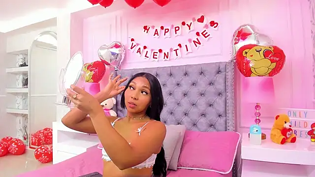 HaileeRoberts online show from 02.13.25