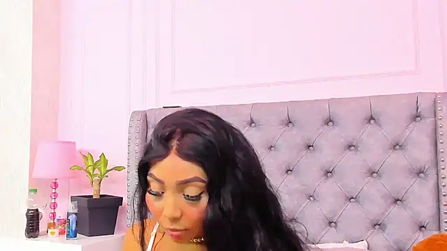 HaileeRoberts online show from 01.08.26