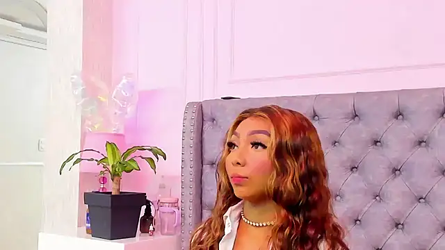 HaileeRoberts online show from 03.20.26