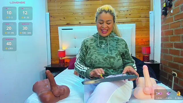 Dulcex69 online show from 11.16.25