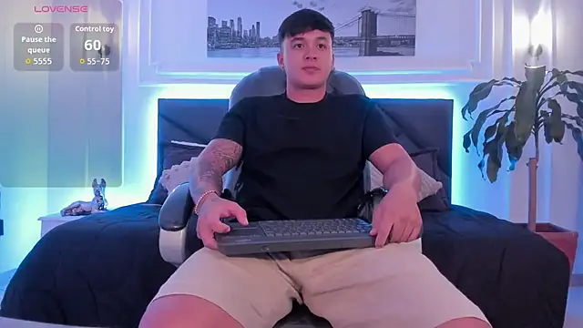 Cristopher strong online show from 11.09.25