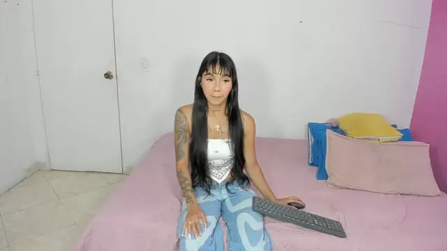 Snapshot of antonella_bonne chatting on 01.22.25 antonella bonne online show from 01.22.25