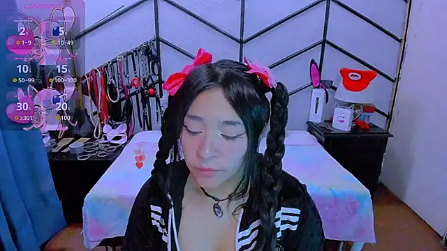 AlanaLuck online show from 09.14.25