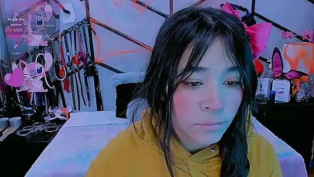 AlanaLuck online show from 10.30.25