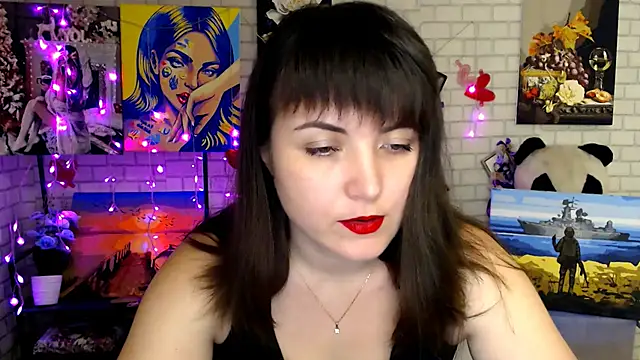 Darina M  online show from 12.17.25