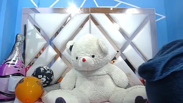 angelina ny online show from 10.27.25