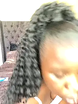 DarkBerry87 online show from 12.02.25