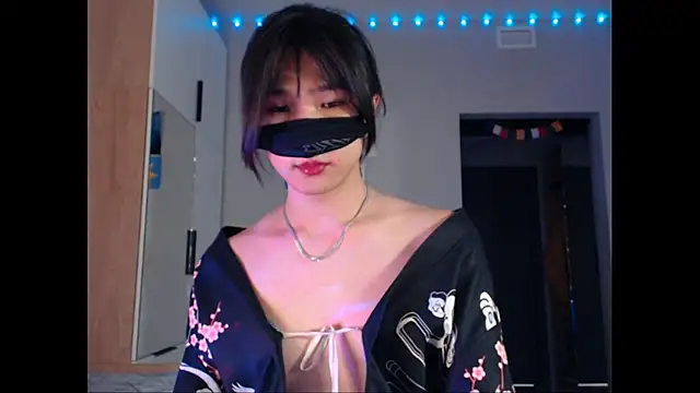 Snapshot of yukitori_2 chatting on 01.20.25 yukitori 2 online show from 01.20.25