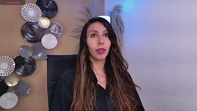 luna willians online show from 07.16.26