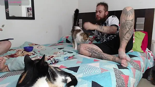 Snapshot of Nanna_and_Balder chatting on 03.15.25 Nanna and Balder online show from 03.15.25