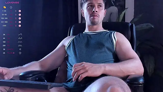 Snapshot of ADAM_BOUTON_ chatting on 01.25.25 ADAM BOUTON online show from 01.25.25