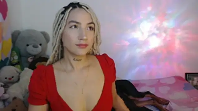 Snapshot of mandy_berrys chatting on 10.25.25 mandy berrys online show from 10.25.25