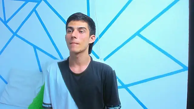 liam scott77 online show from 12.05.24