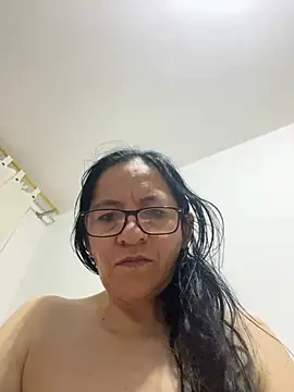 Freya Artemisa online show from 12.18.24