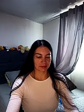 Snapshot of renata_hot1 chatting on 04.17.26 renata hot1 online show from 04.17.26