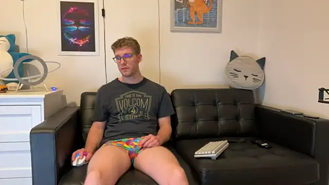 BlueEyedTallGuy94 online show from 12.22.24