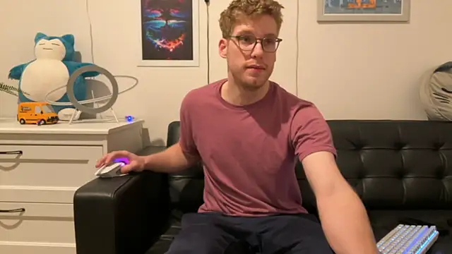 BlueEyedTallGuy94 online show from 01.01.25