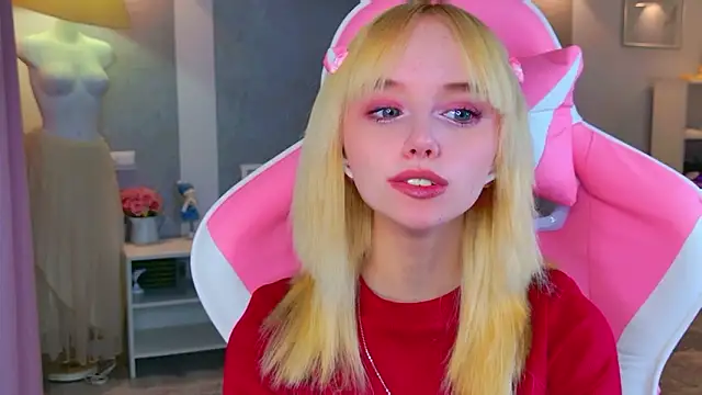 b4by LoL1 online show from 02.12.26