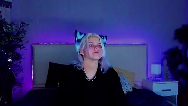 JoannLowe online show from 01.21.25