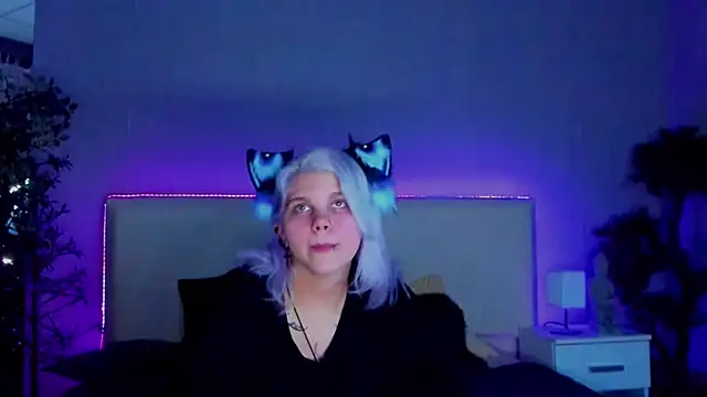 JoannLowe online show from 01.31.25