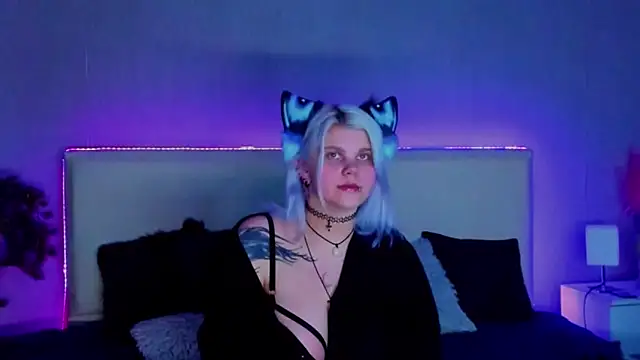 JoannLowe online show from 02.23.25