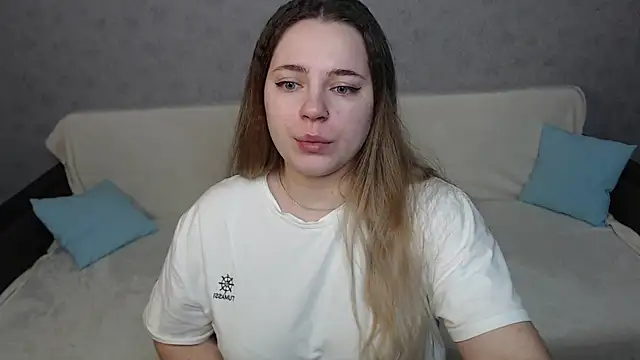 Snapshot of _Sweet_Lana chatting on 12.23.24 Sweet Lana online show from 12.23.24