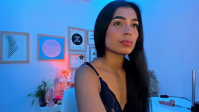 Snapshot of TianaReedd chatting on 01.29.25 TianaReedd online show from 01.29.25