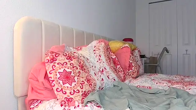 Snapshot of MistressLava_Femdom chatting on 02.10.26 MistressLava Femdom online show from 02.10.26