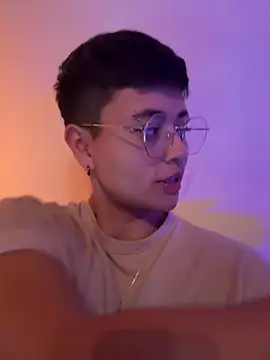 Ashley Chriss online show from 12.26.24