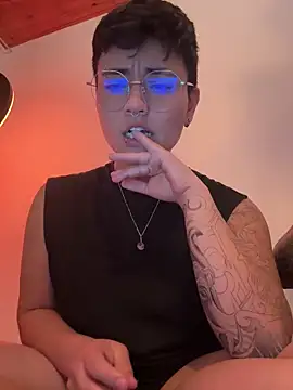 Ashley Chriss online show from 01.07.25