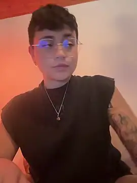 Ashley Chriss online show from 01.09.25