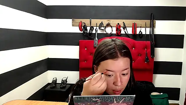 Marian Ran online show from 03.07.25