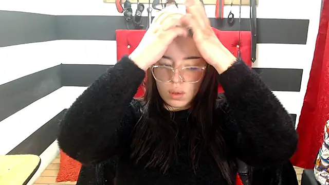 Marian Ran online show from 03.11.25