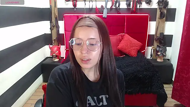 Marian Ran online show from 10.06.25