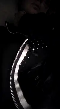 Snapshot of 050775 chatting on 03.22.25 050775 online show from 03.22.25