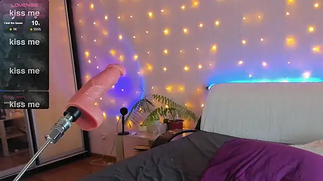 May Flower online show from 12.13.24