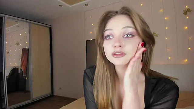 May Flower online show from 04.03.26