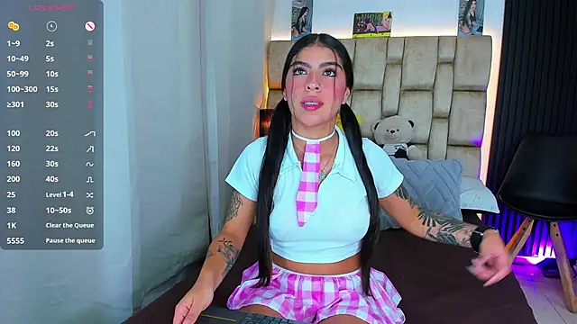 little sophie18 online show from 11.03.25