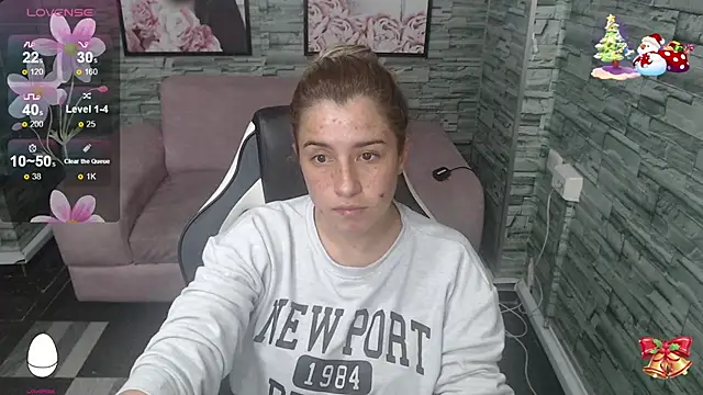 Snapshot of Valerie_b chatting on 12.20.24 Valerie b online show from 12.20.24